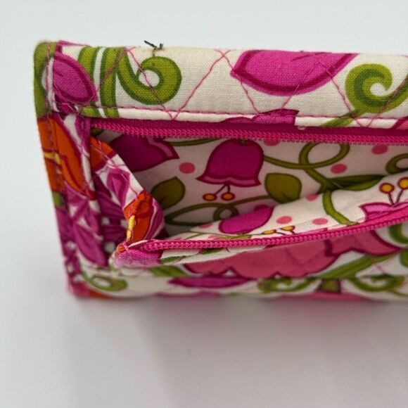 Vera Bradley Lilli Bell Euro Tri Fold Snap Quilted Wallet Floral White Pink - Picture 3 of 6